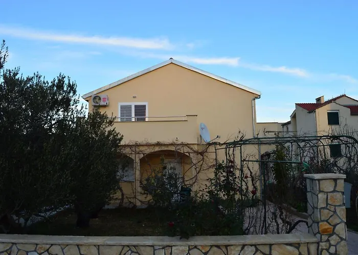 Apartments Vilim Tisno