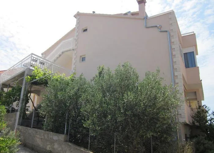 Room In Hvar Town With Sea View, Terrace, Air Conditioning, Wi-Fi com campo de golfe