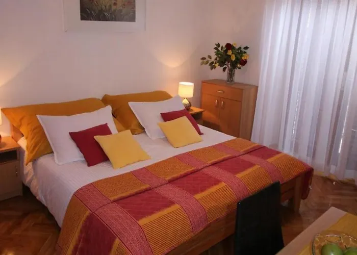 Villa Renipol Adults Only Sutivan