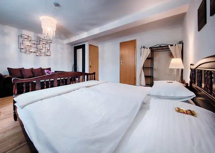 Vis Hotels