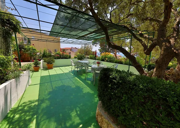 Ribicic Guesthouse Brela