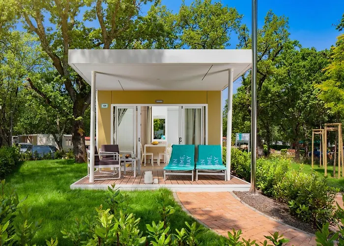 Camping Ulika Mobile Homes - Naturist Červar-Porat