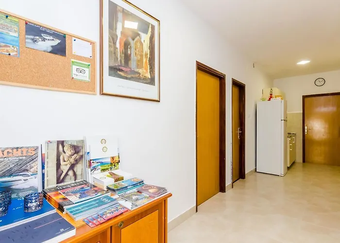 Apartments Botica Mlini