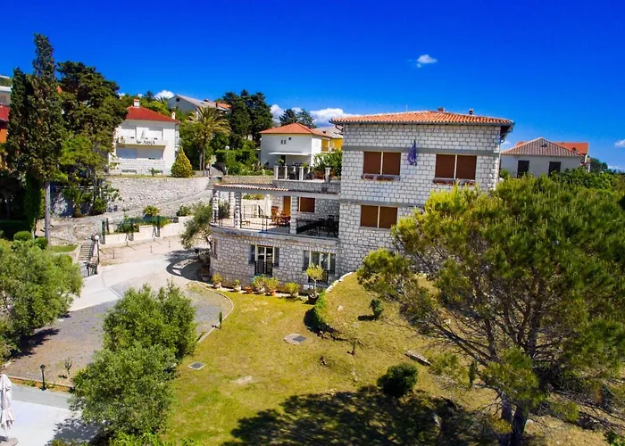 Villas Arbia - Margita Deluxe Beach Hotel Banjol