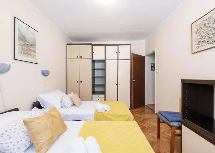 Apartments Tara, Sibenik - Mandalina