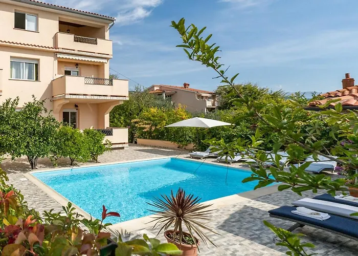 Juric Apartments-Rab Palit