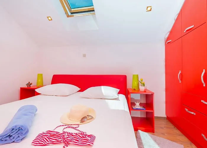 Holiday Home Ana'S Paradise Mlini