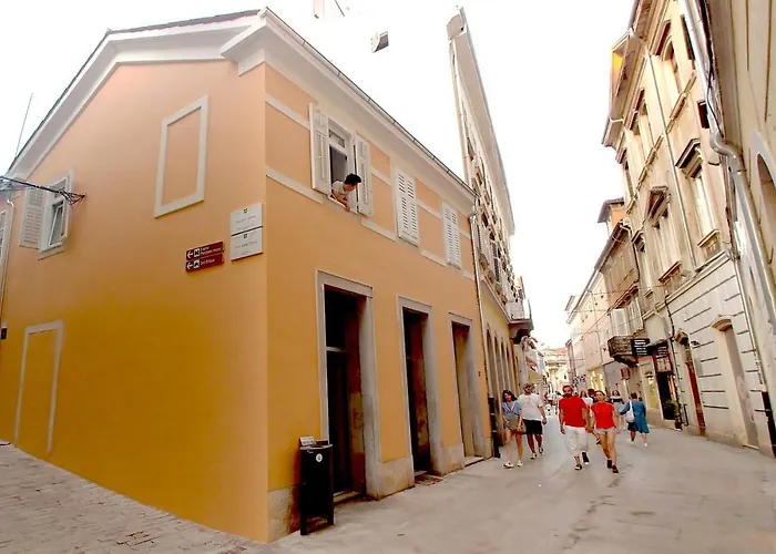 Haustierfreundliches Tt Apartmani - Historic Center Pula