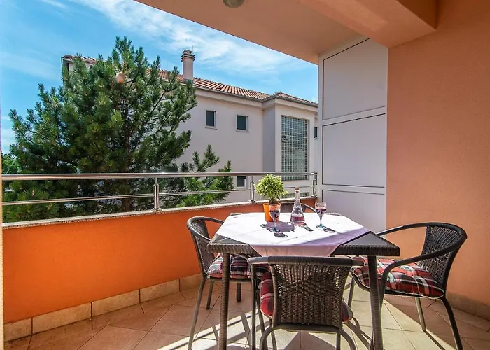 Apartments Stefica Selce