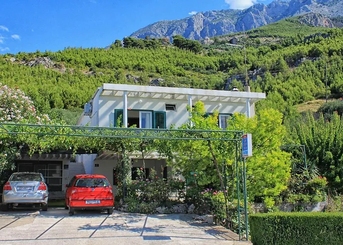 Apartments And Rooms With Parking Space Tucepi, Makarska - 6901