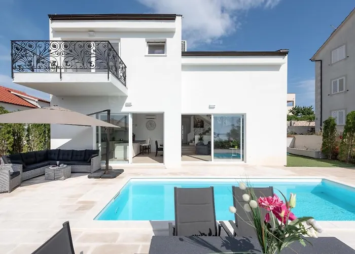 Luxury Villa With A Swimming Pool Hvar - 15992 Hvar Town
