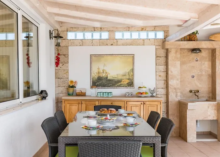 Holiday Home Split