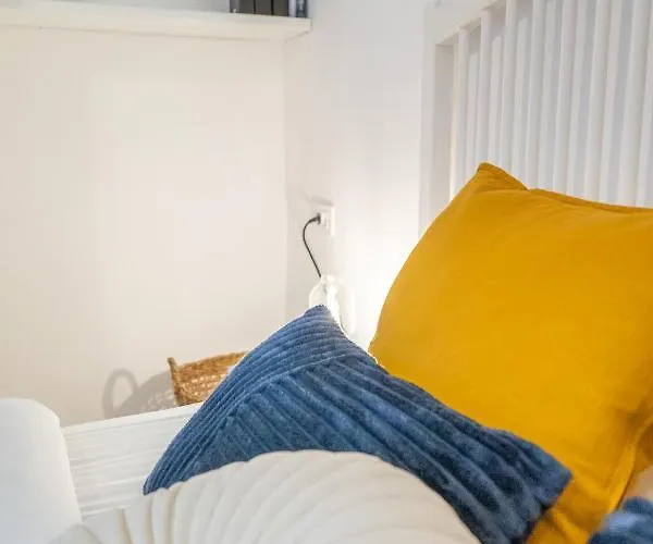 Pet friendly Starry Night Studio Apartment Rijeka