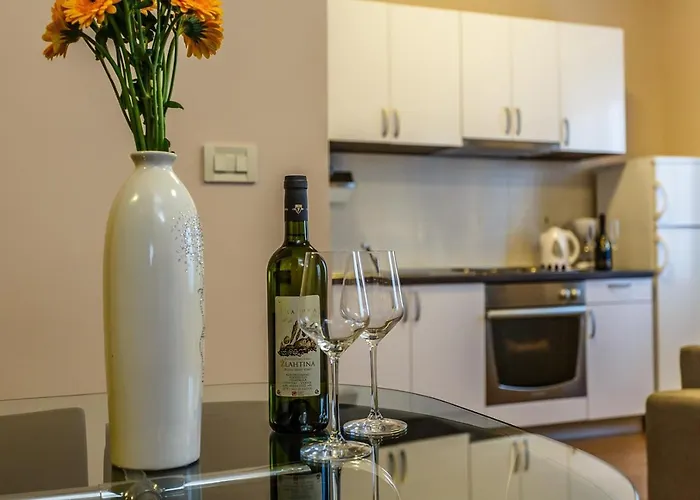 Central Apartments Near The Beach Malinska