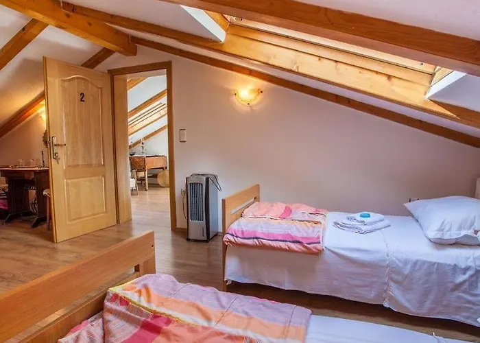 Room Kastelan Cres