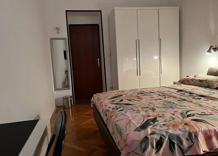 Rooms Aida Pula