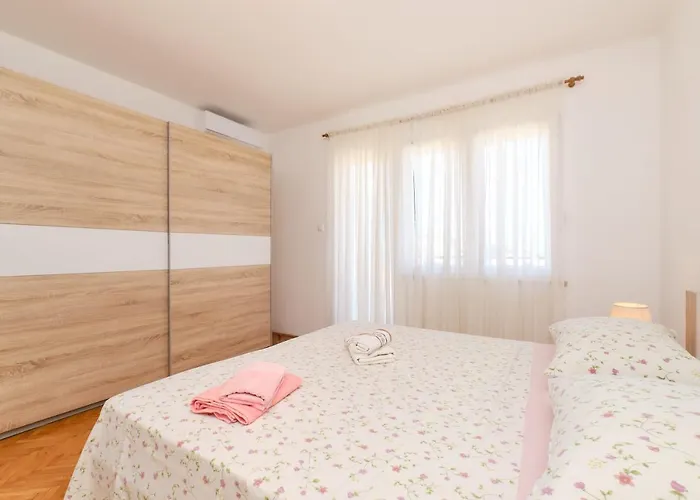 Sea View Apartment Sandra In Mali Lošinj