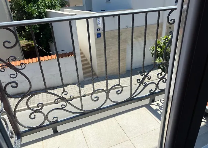 Guest House Lorenta Near The Beach Vodice