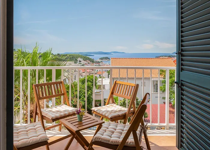 Maki Apartments Hvar Town
