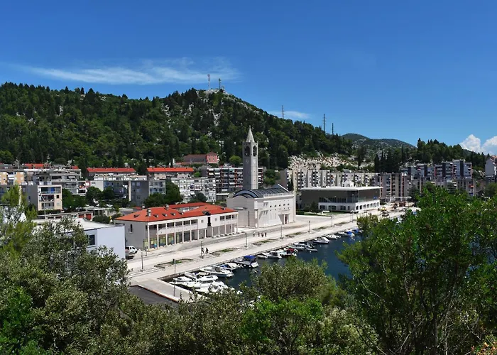 Ploce (Dubrovnik-Neretva) Hotels