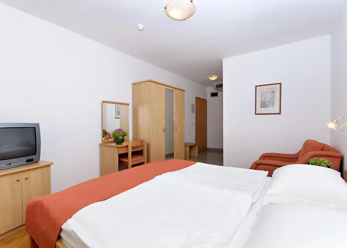 Hotel Epario Lopar