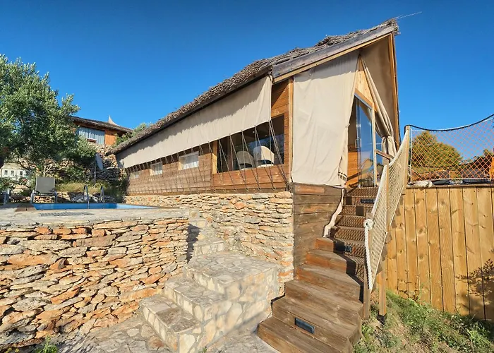 Golden Haven Luxe Glamp Resort Murter