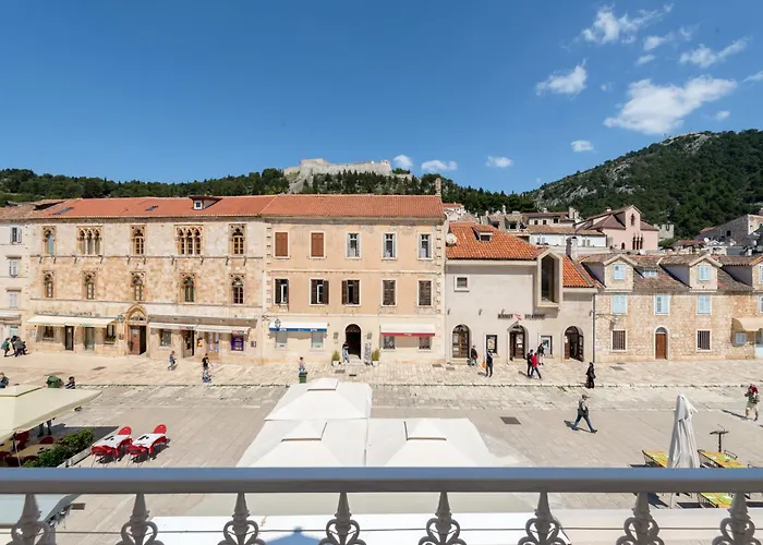 Apartments Villa Tudor Hvar Town