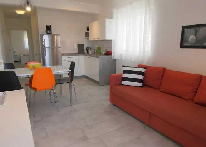 Apartments Luna Novaglia