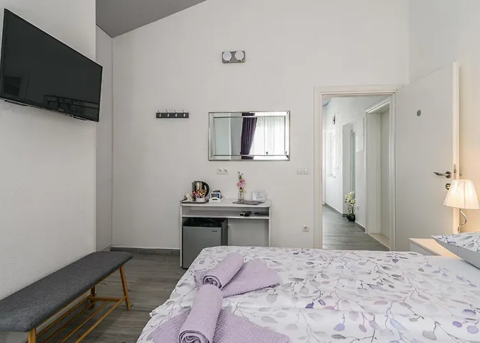 Rooms Anna Trogir