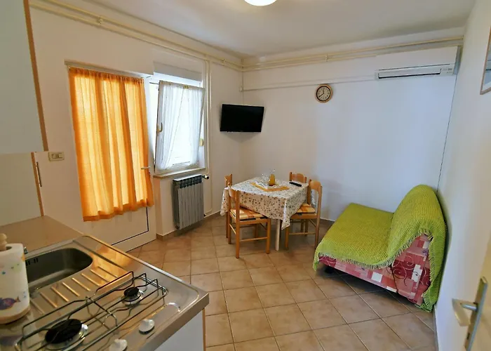 Holiday Home, Apartment And Rooms Milica Mošćenička Draga