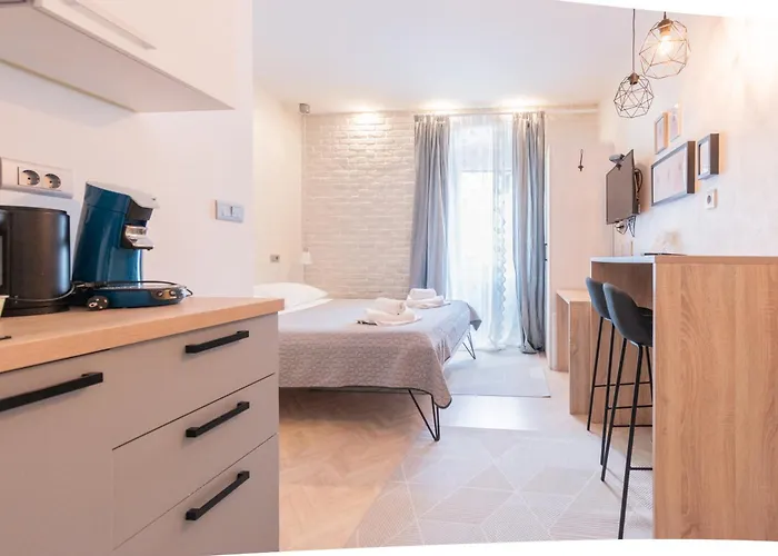 L&B Old Town Studio Apartments Pula