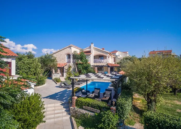 Poolside Stone Residences - Marina Bok Novalja