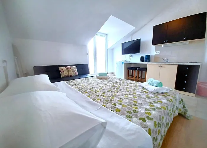 Guesthouse Cecilia 2 Malinska