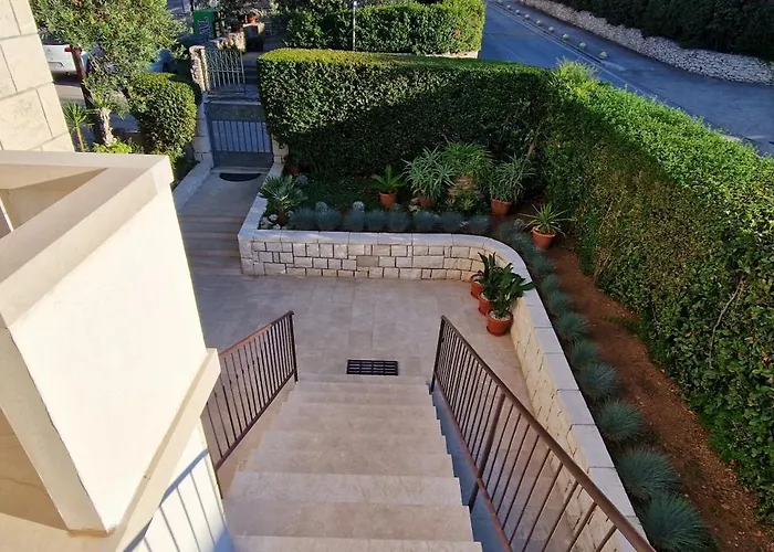 Palute Hotel Supetar