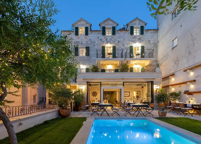 Casa Columba - Adults Only 4 Star Boutique Hotel With Outdoor Pool & Private Garden Makarska
