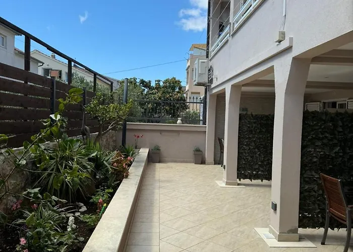 Guest House Kokolo Hvar Town
