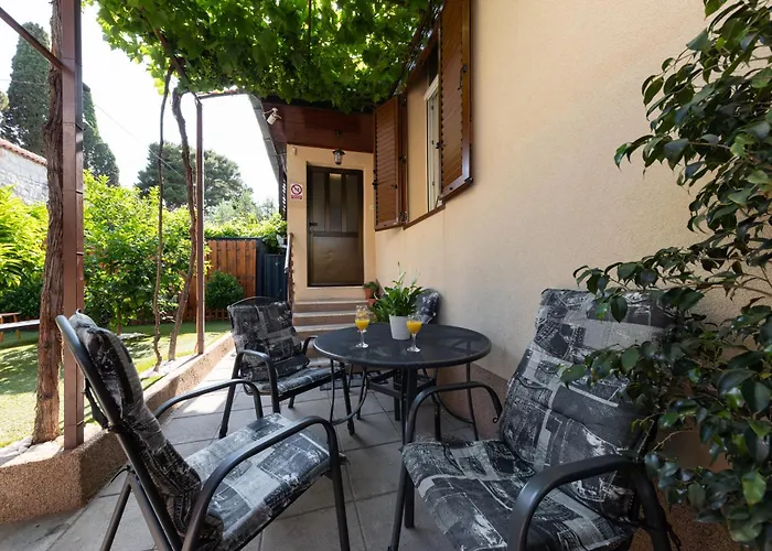 Antique Garden Villa Split