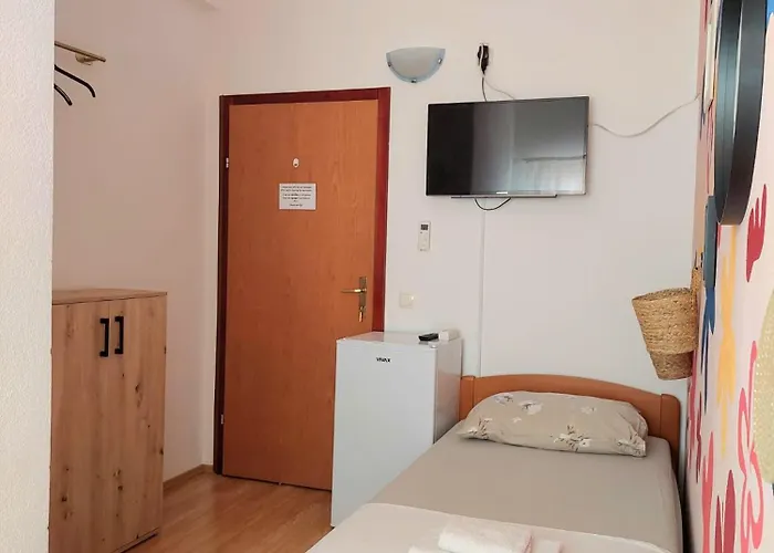 Guest House Sandra Tisno
