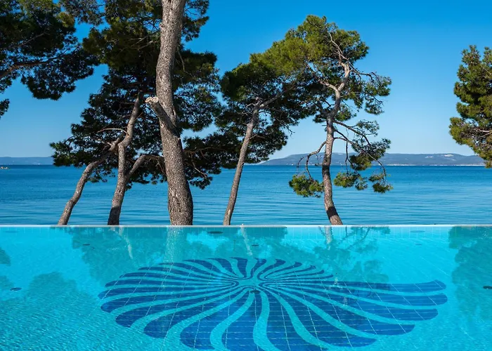 Makarska hotels near St. Marc Cathedral