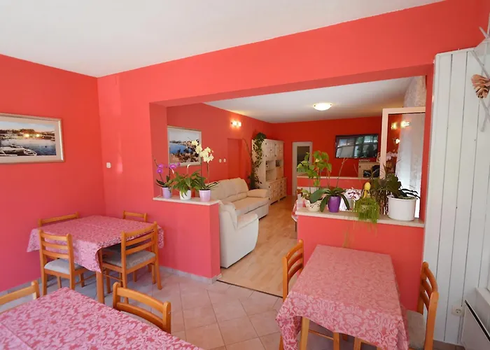 Rooms With A Parking Space Mali Lošinj