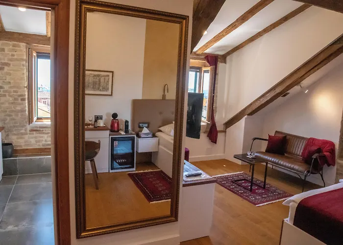 Oblivion Luxury Rooms Split