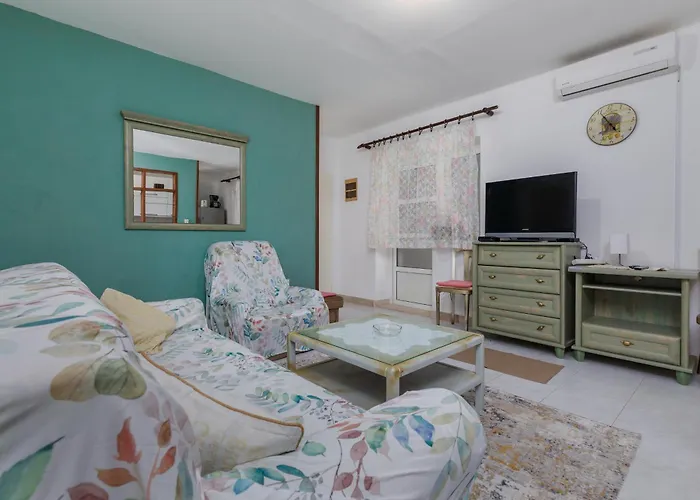 Apartments And Rooms By The Sea Podgora, Makarska - 2616