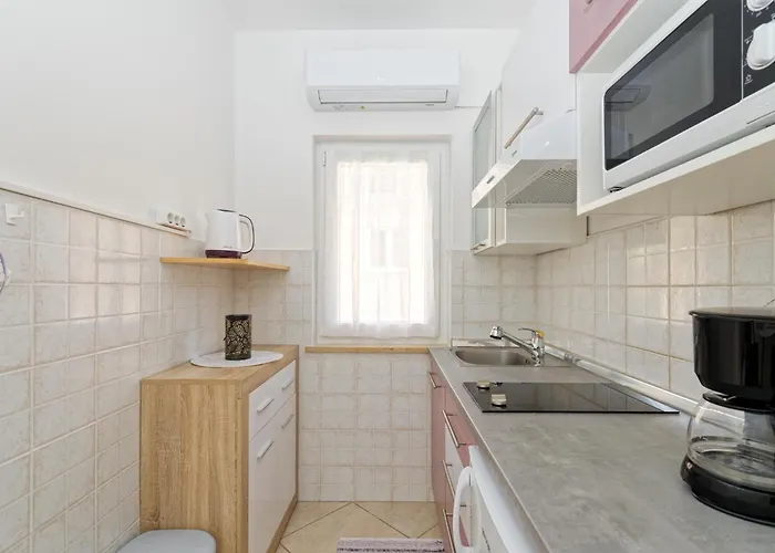 Apartments Marta By Rent Istria Novigrad Istria