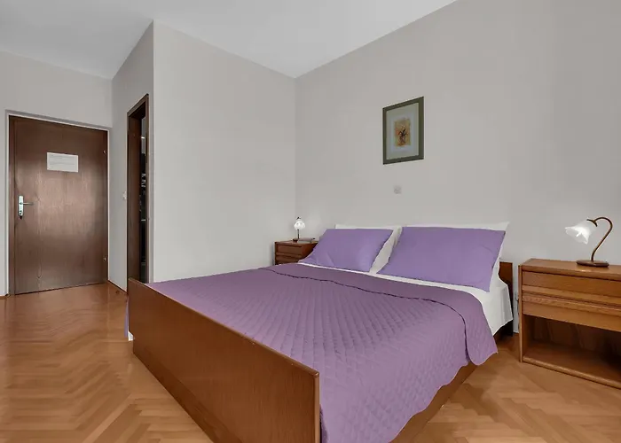 Beachfront Rooms Ana Tučepi