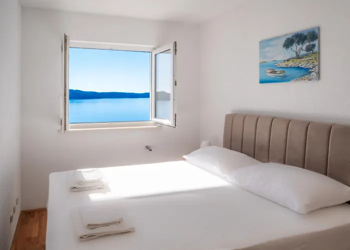 Apartments More Trogir