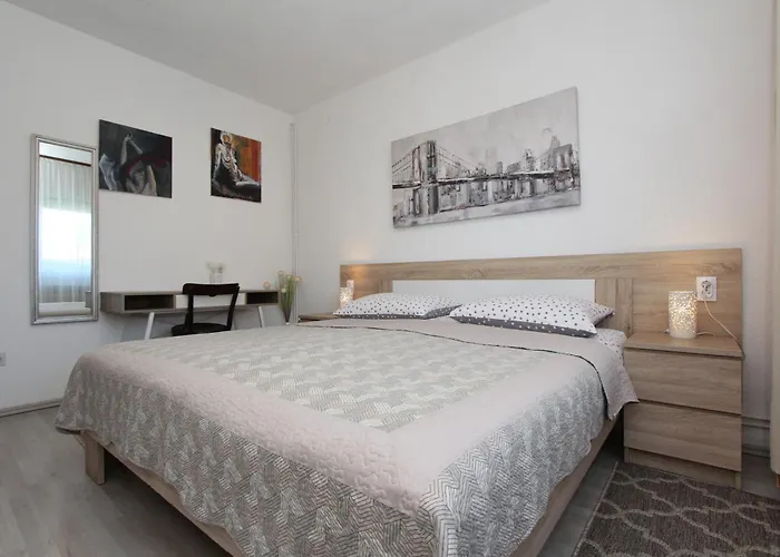 Apartments And Room Eva Rovigno