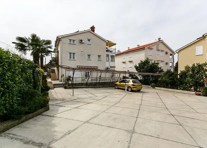 Apartmani Cvelic Malinska