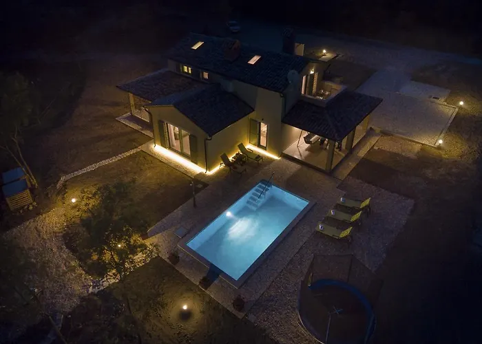 Villa Mare & Monti Istra Opatija met een Zwembad