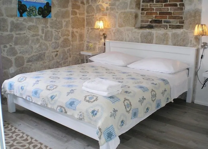 Apartments Kala Split