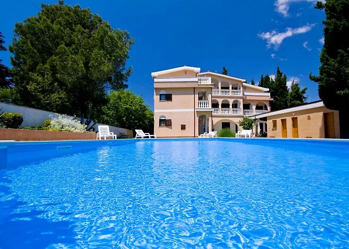 Sun Palace Residence Premantura